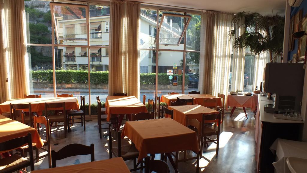 Colibrì Hotel 3*